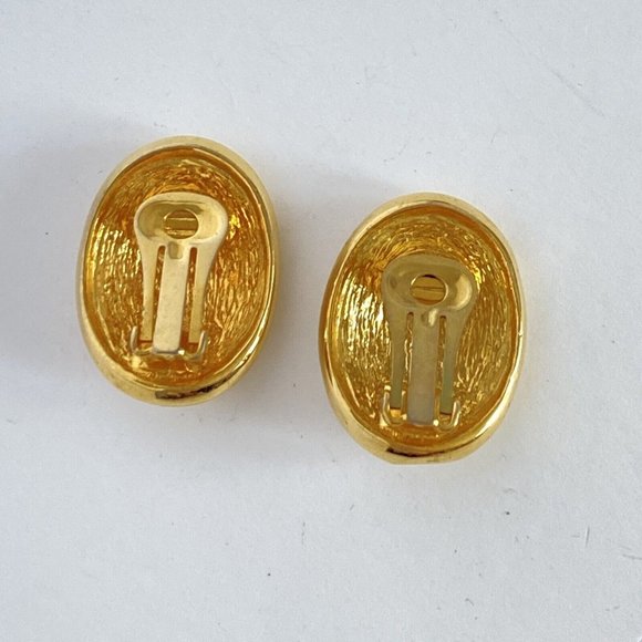 Vintage Cream Enamel Geometric Gold Tone Metal Clip On Earrings Retro 80s - Picture 8 of 9